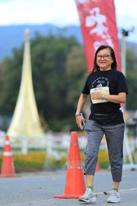 BIB: 
                            <button type="button" onclick="openModal(27893068)" class="btn btn-primary btn-sm float-right btn-popup" data-toggle="modal" data-target=".modal-high-quality">
                        <i class="fas fa-shopping-cart"></i> Add to Cart
                    </button>
                                            <button type="button" onclick="isThisMe(27893068, true)" class="btn btn-success btn-sm float-right btn-popup btn-isme hidden" data-toggle="tooltip" data-placement="bottom" title="นี่คือรูปของคุณใช่ไหม คลิกที่นี่เพื่อเอาเข้าอัลบั้ม">
                        <i class="fas fa-plus"></i> Add to album
                    </button>
                    <button type="button" onclick="isThisMe(27893068, false)" class="btn btn-warning btn-sm float-right btn-popup btn-isnotme hidden">
                        <i class="fas fa-ban"></i> Remove from album
                    </button>